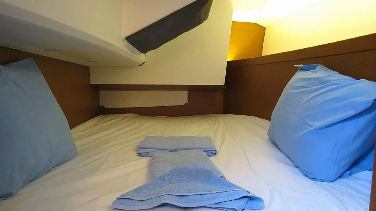 Aft cabin in sailing boat Jeanneau Sun Odyssey 349 Sarita for charter in Gocek in Turkey
