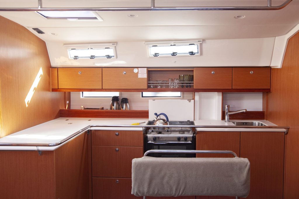 Galley in sailing yacht Bavaria Cruiser 45 iBulut for charter in Orhaniye in Turkey