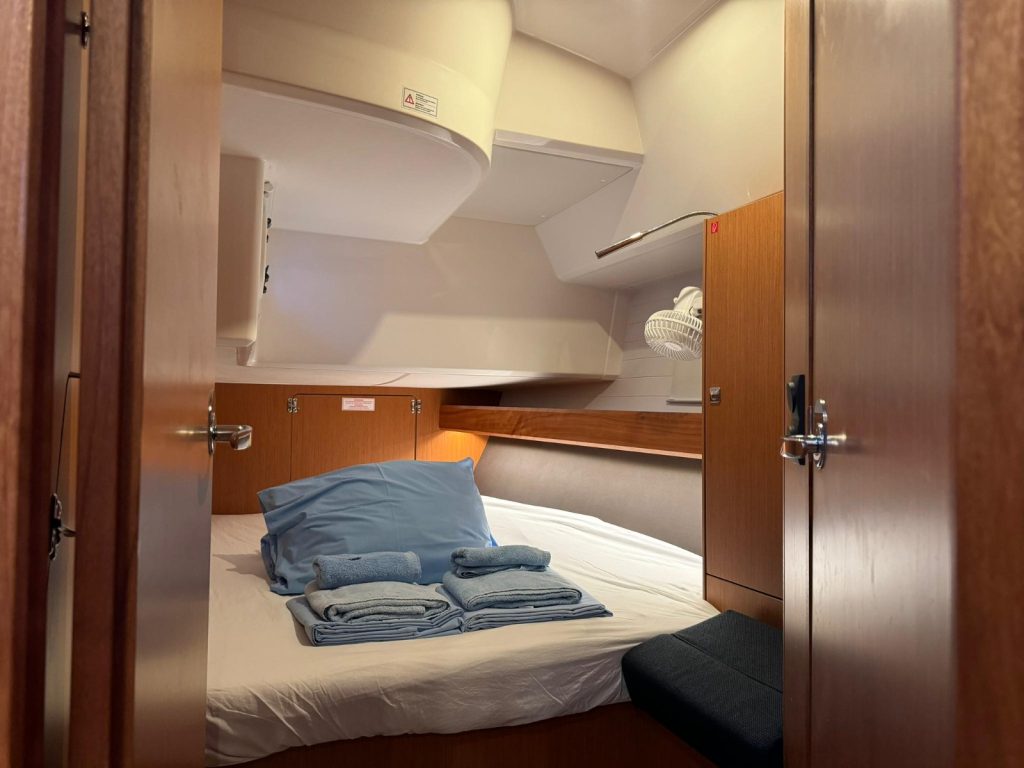 Aft cabin in sailing yacht Bavaria Cruiser 46 Orion for charter in Göcek in Turkey