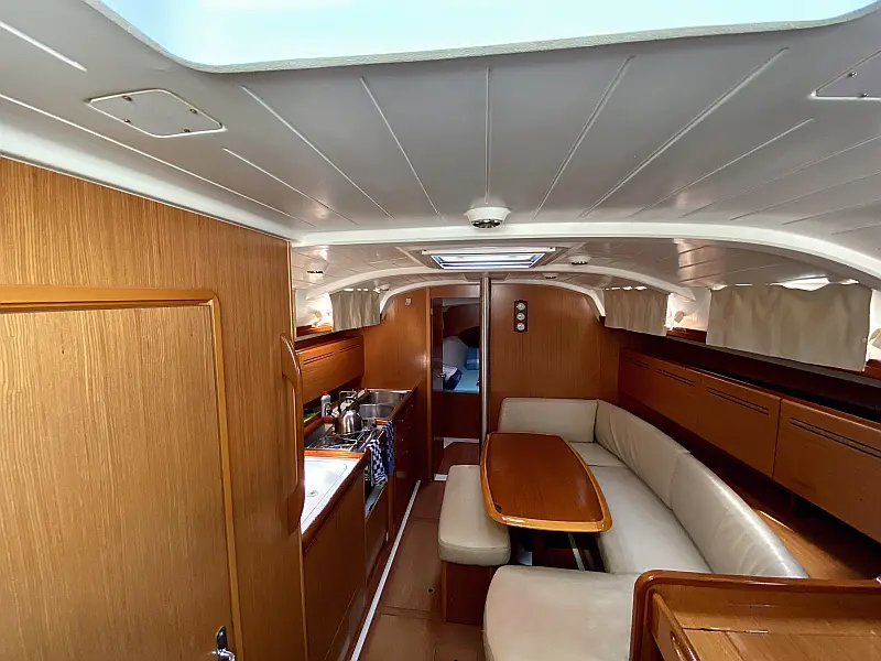 Saloon in sailing boat Beneteau Cyclades 39.3 Six Pack for charter in Fethiye in Turkey