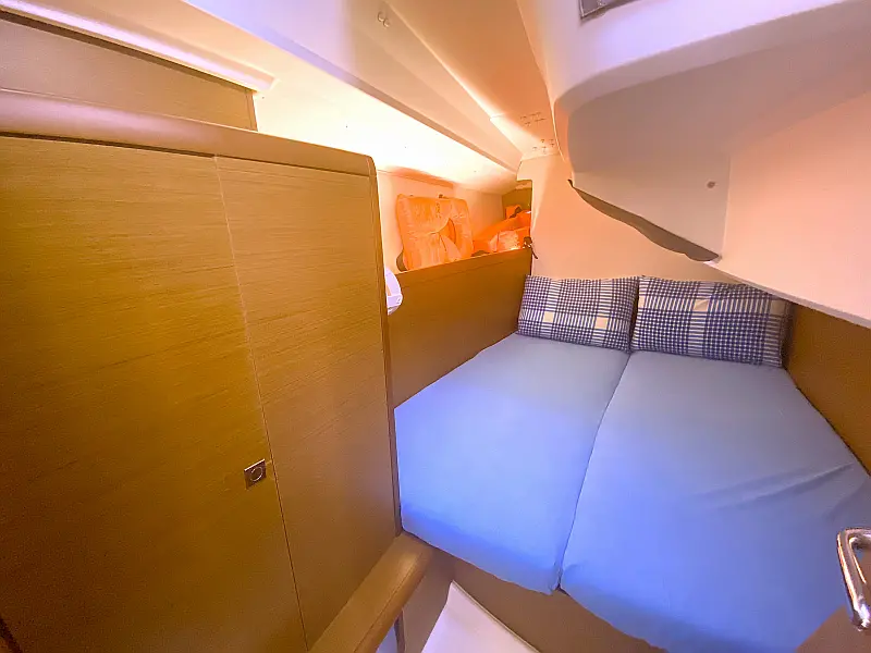 Aft cabin in sailing boat Jeanneau Sun Odyssey 349 Anahera for charter in Fethiye in Turkey
