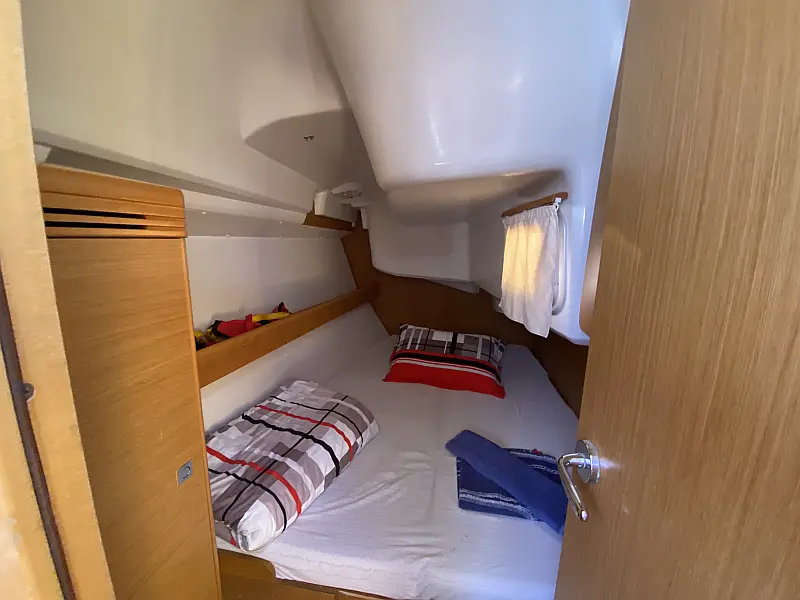 Aft cabin in sailing boat Jeanneau Sun Odyssey 36i Scooby Doo for charter in Fethiye in Turkey