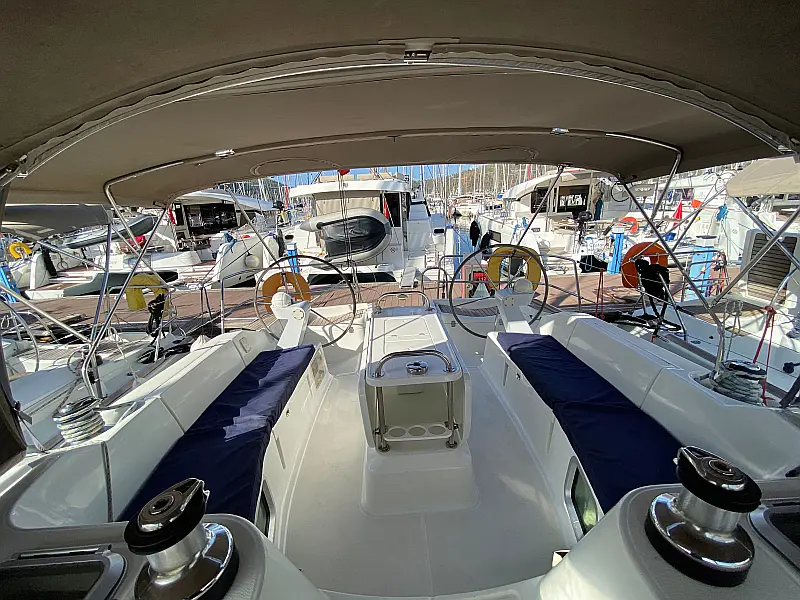 Cockpit of sailing yacht Jeanneau Sun Odyssey 45 Safina for charter in Fethiye in Turkey