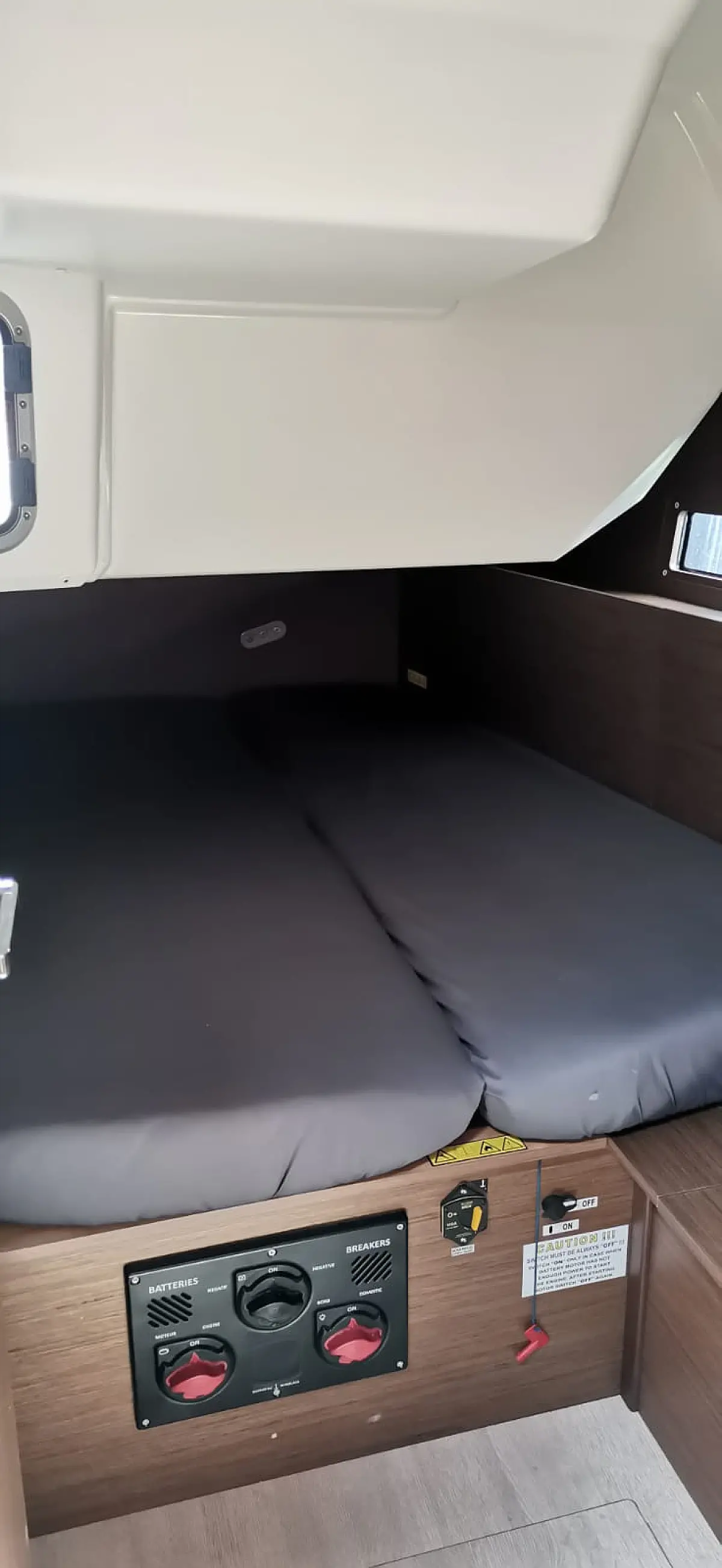 Aft cabin in sailing yacht Beneteau Oceanis 40.1 Milon for charter in Cephalonia in Greece