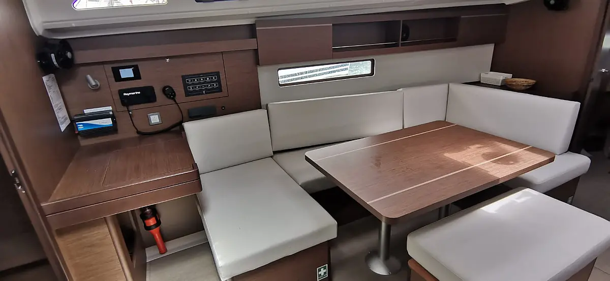 Saloon table in sailing yacht Beneteau Oceanis 40.1 Milon for charter in Cephalonia in Greece