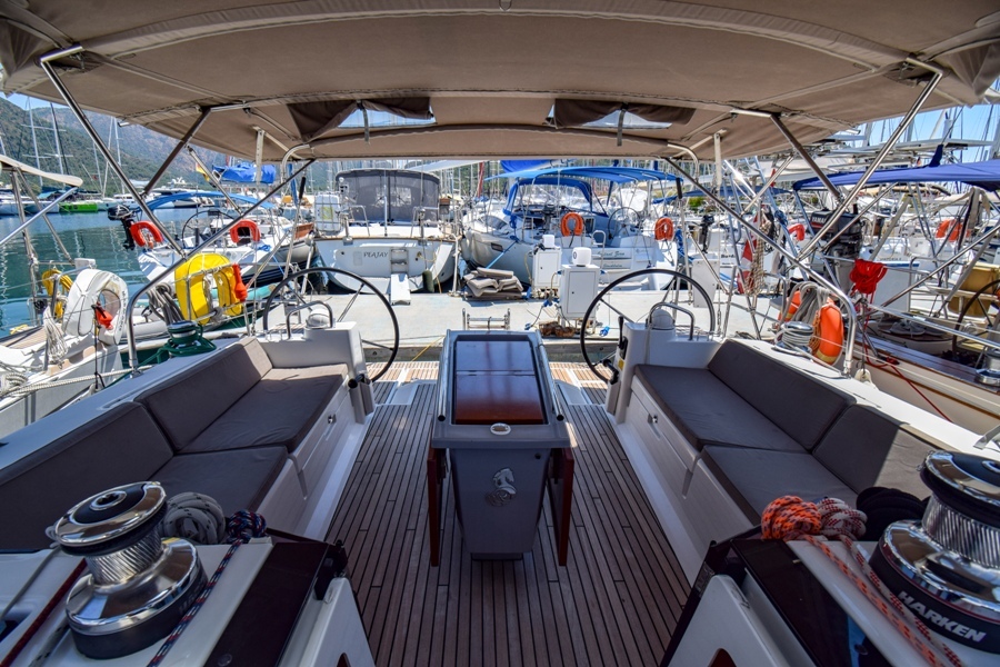 Cockpit of sailing yacht Beneteau Oceanis 45 Tonic in Marmaris in Turkey