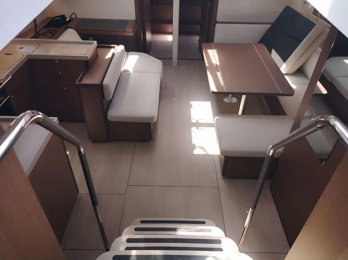 Saloon in sailing yacht Beneteau Oceanis 51.1 Forkys in Preveza in Greece