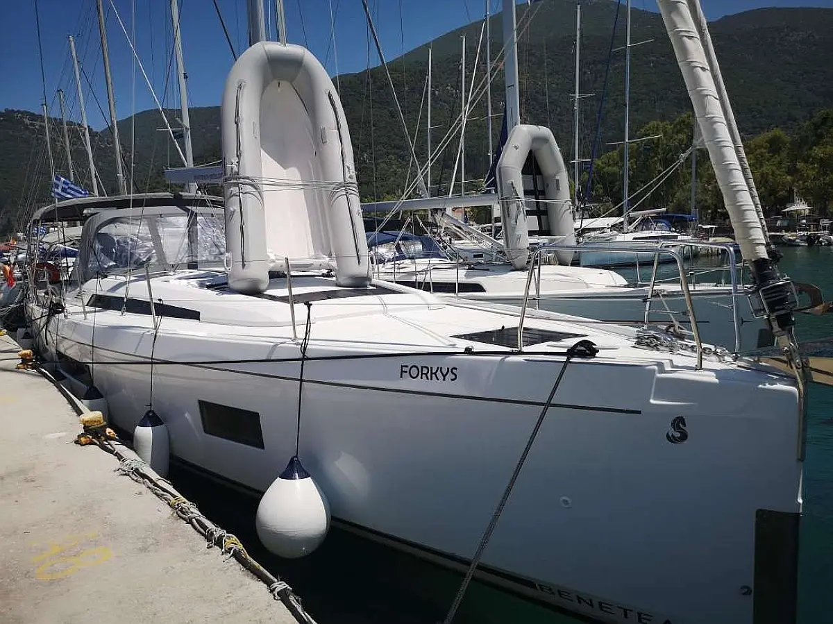 Sailing yacht Beneteau Oceanis 51.1 Forkys in Preveza in Greece