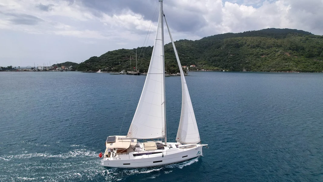 Sailing yacht Dufour 430 Grand Large Ida for charter in Marmaris in Turkey