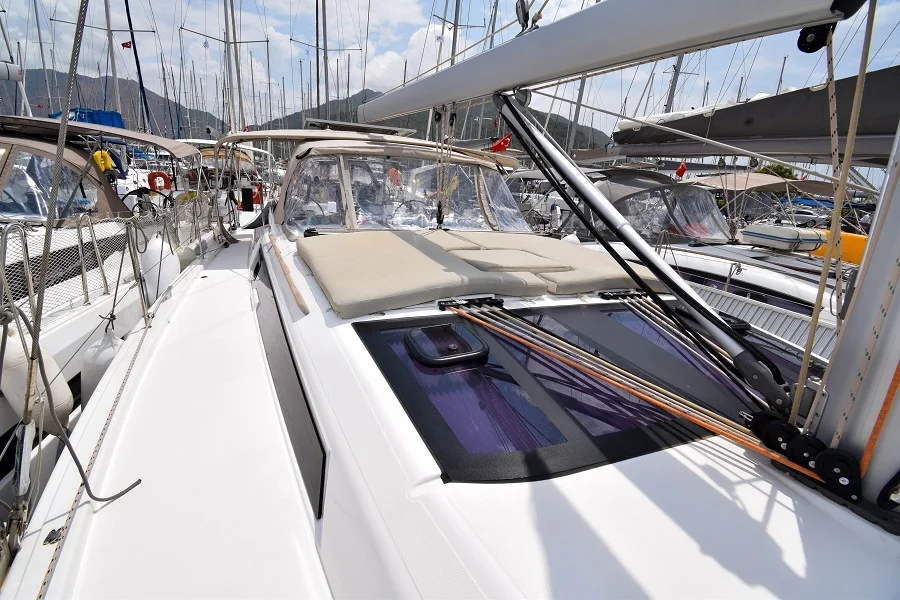 Deck of sailing yacht Dufour 430 Grand Large Ida for charter in Marmaris in Turkey
