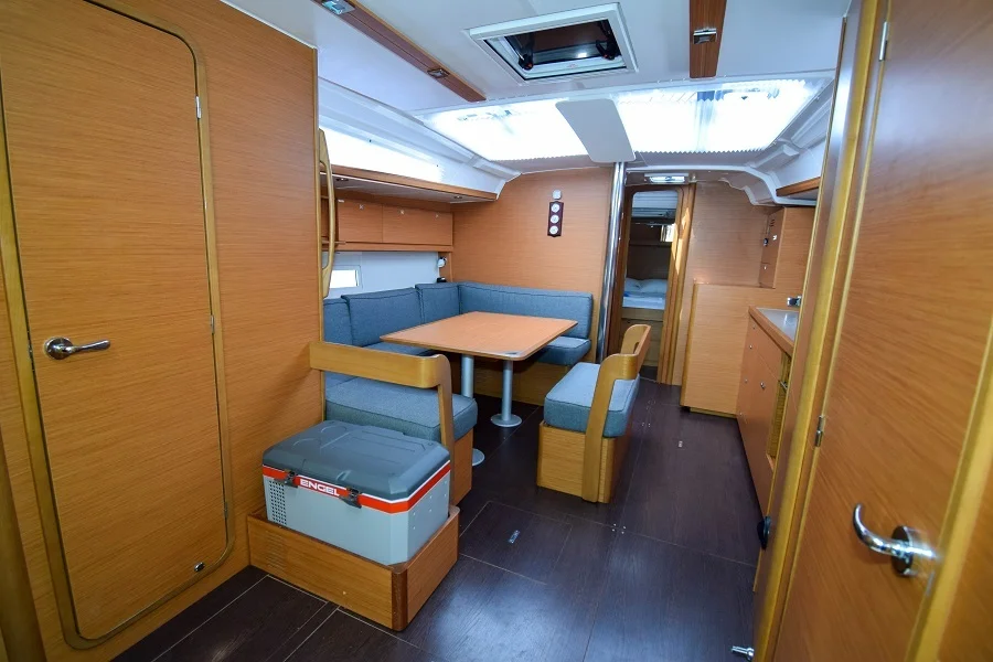 Saloon in sailing yacht Dufour 430 Grand Large Ida for charter in Marmaris in Turkey