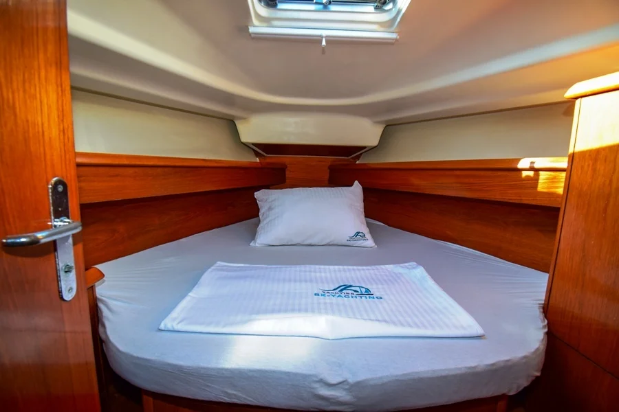 Forward cabin in sailing boat Jeanneau Sun Odyssey 37 Kacamak for charter in Marmaris in Turkey