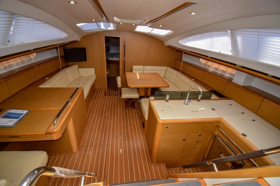 Saloon in sailing yacht Jeanneau Sun Odyssey 50DS Eleven for charter in Marmaris in Turkey