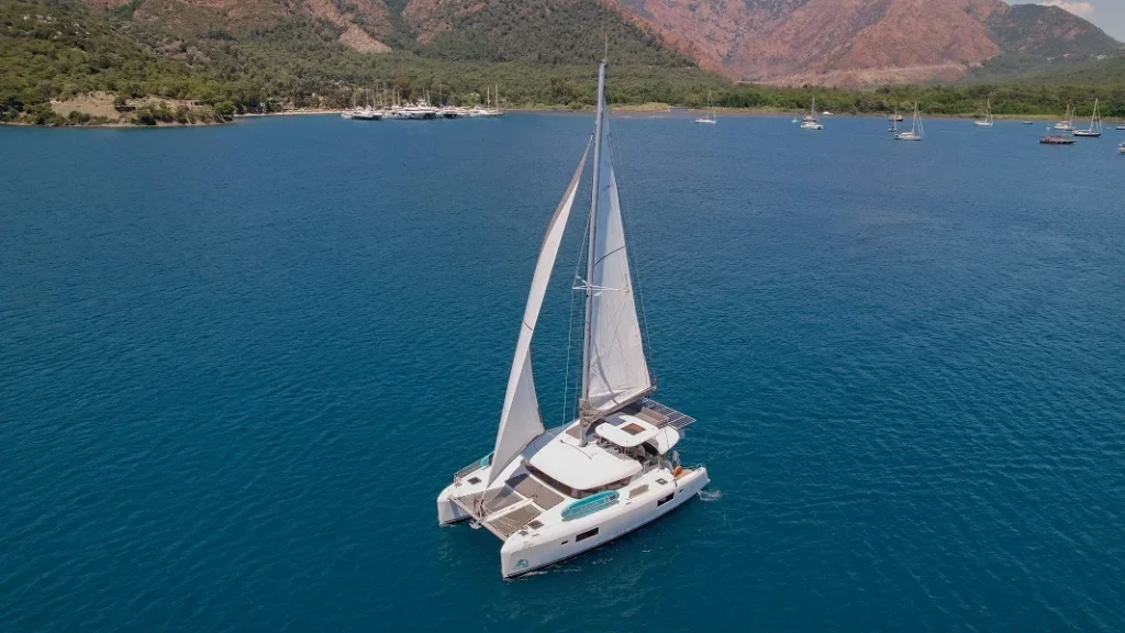 Catamaran Lagoon 42 Bige for charter in Marmaris in Turkey