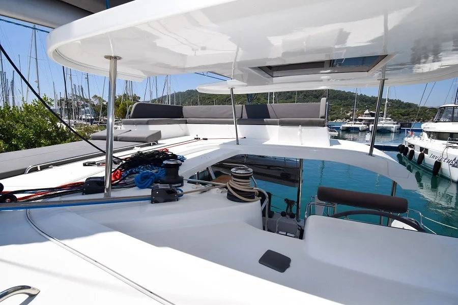 Cockpit of catamaran Lagoon 42 Bige for charter in Marmaris in Turkey