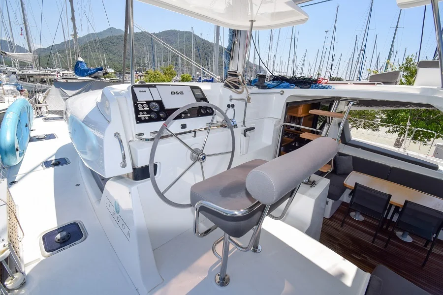 Cockpit of catamaran Lagoon 42 Bige for charter in Marmaris in Turkey
