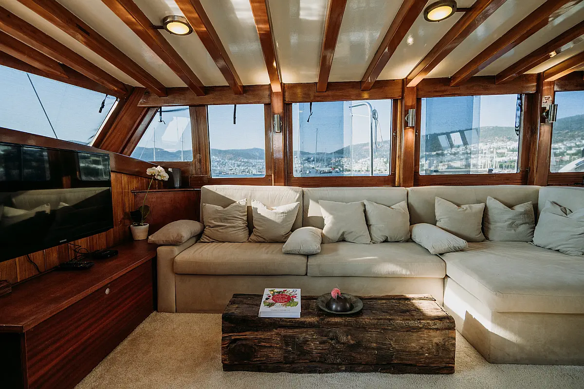 Saloon lounge in Gulet Beyaz Lale for cruise from Kos Island in Greece