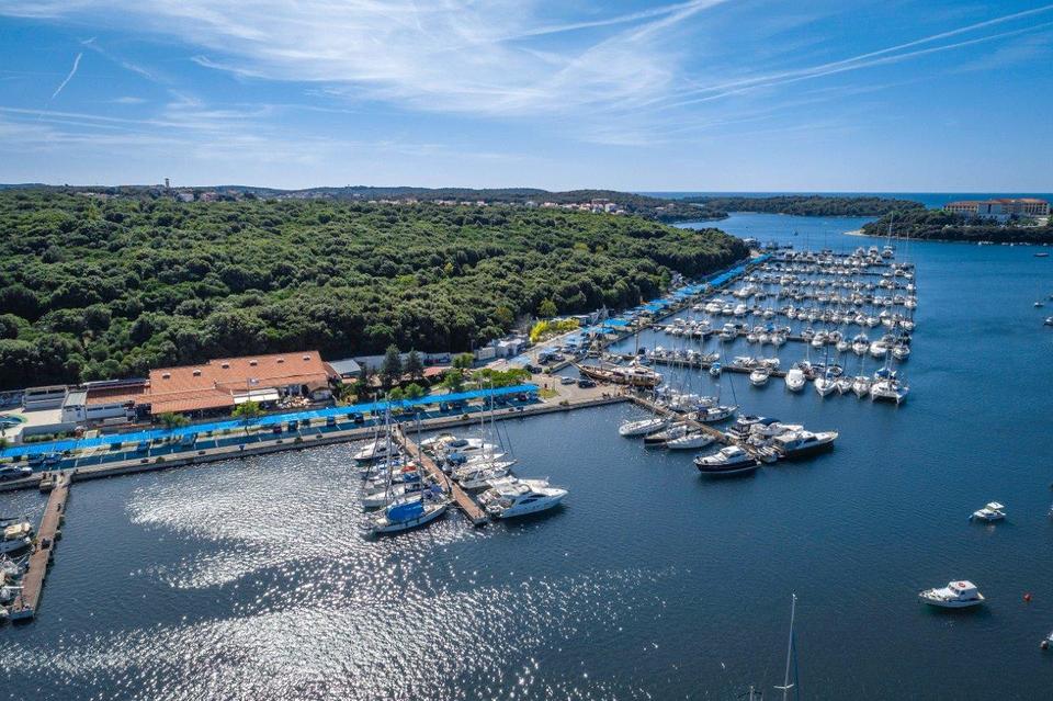 Sailing boats and sailing yachts for charter in Tehnomont marina Veruda in Pula in Croatia