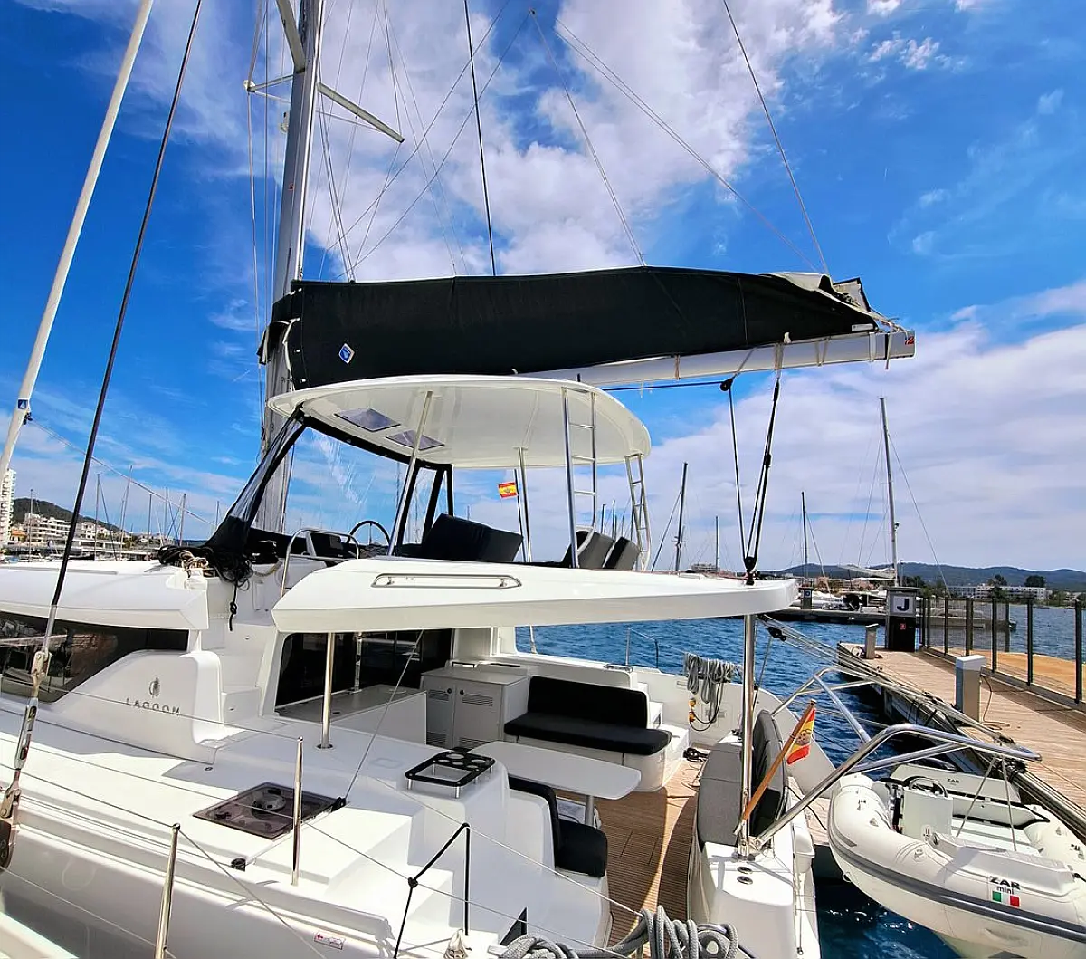 Catamaran Lagoon 46 Silver Elli for charter in Guadeloupe
