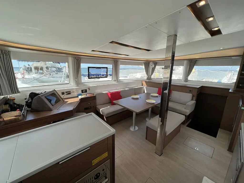 Saloon in catamaran Lagoon 46 Sol Griso for charter in Cuba