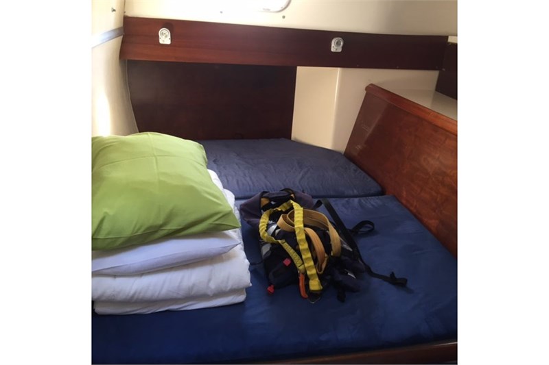 Aft cabin in catamaran Fountaine Pajot Lavezzi 40 Kupela for charter in Cuba