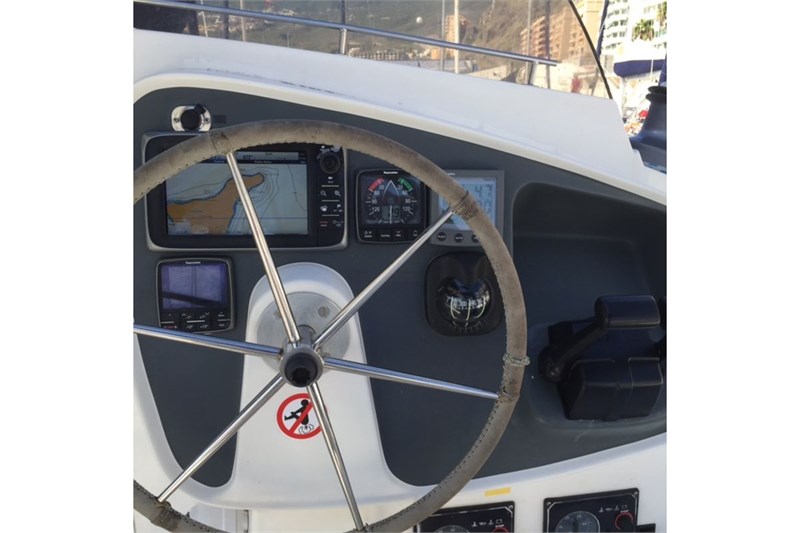 Cockpit in catamaran Fountaine Pajot Lavezzi 40 Kupela for charter in Cuba