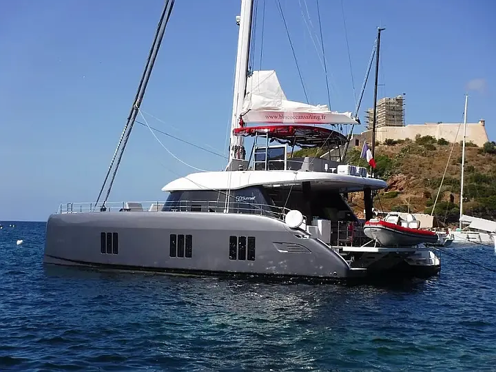 Catamaran Sunreef 50 Luxe Liberta for charter in Martinique