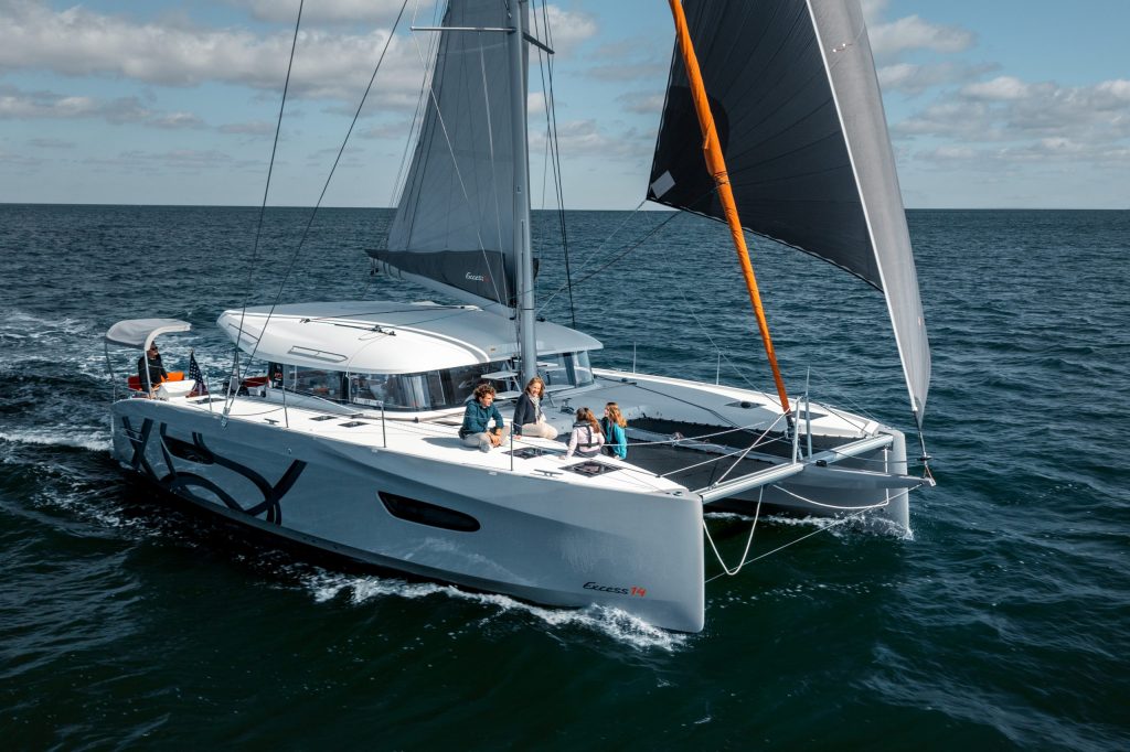 Catamaran Excess 14