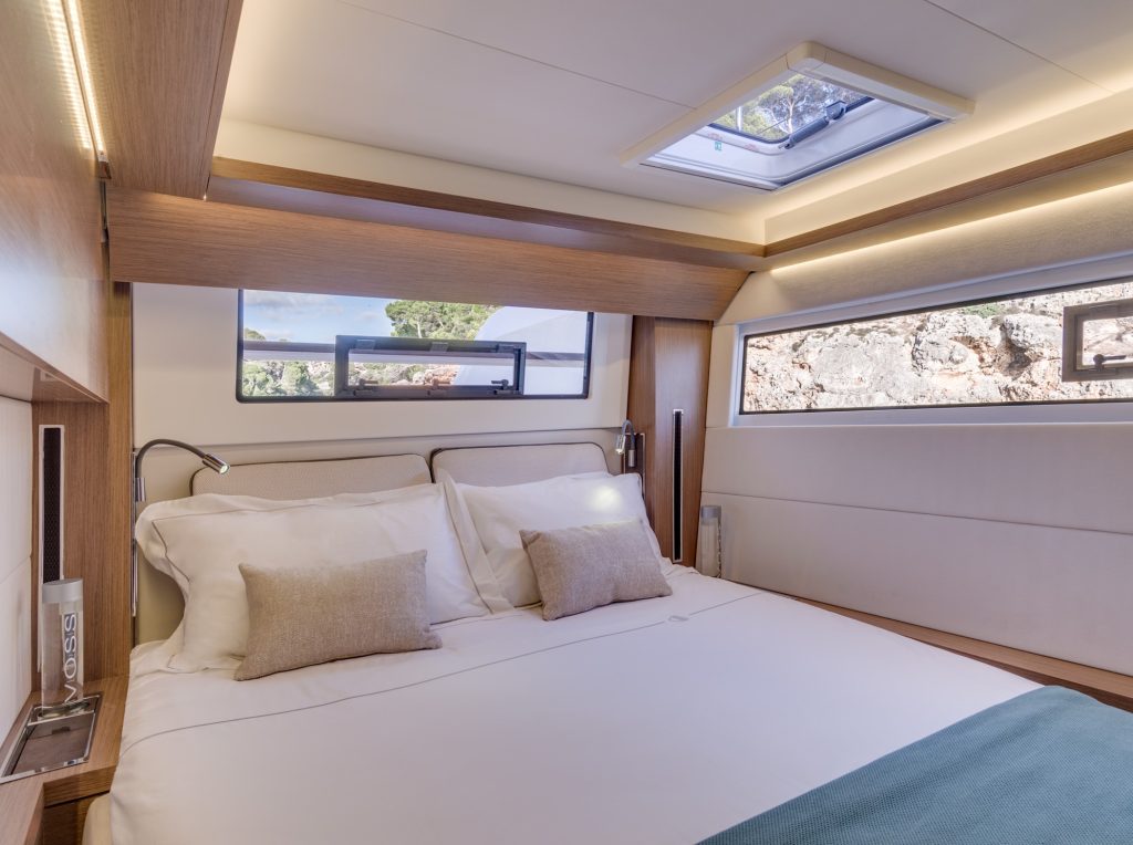 Aft cabin in catamaran Lagoon 50