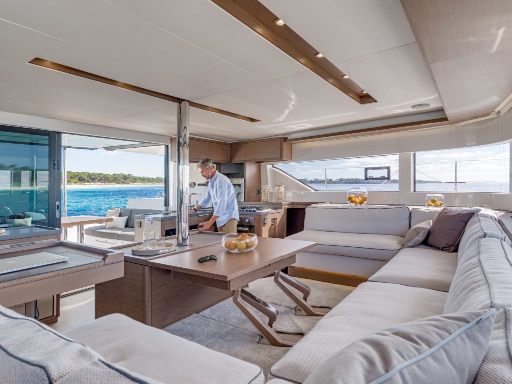 Saloon in catamaran Lagoon 50