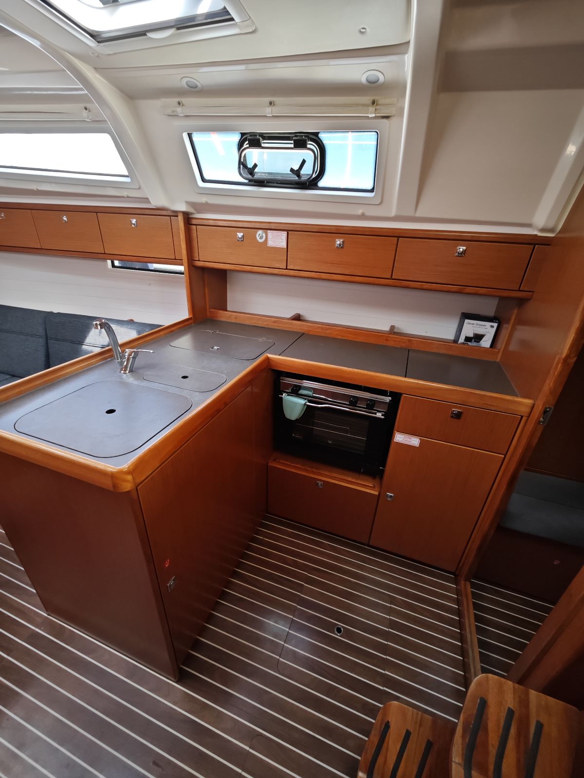 Galley in sailing boat Bavaria Cruiser 37 Almira for charter in Fethiye in Turkey