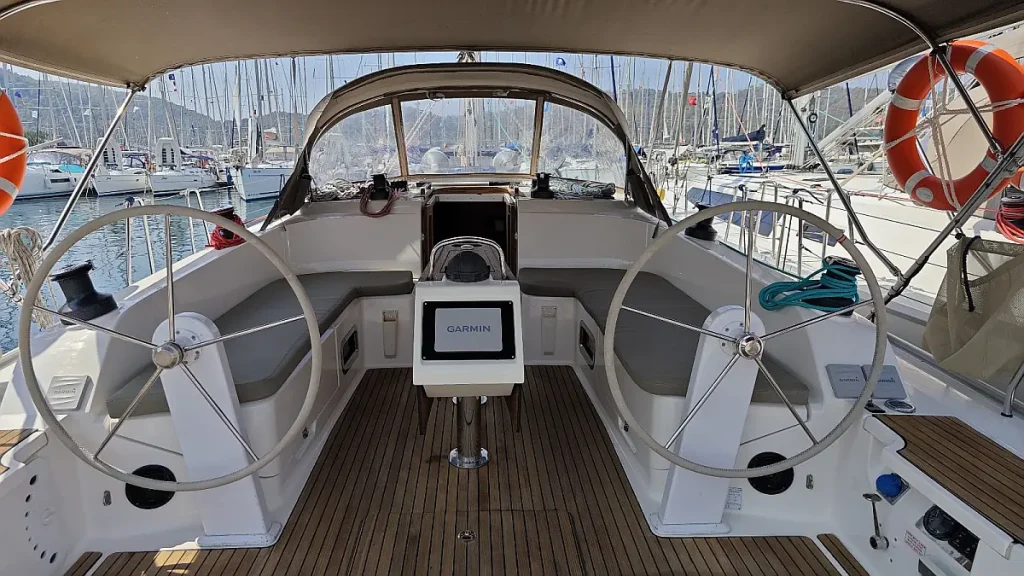 Cockpit of sailing yacht Bavaria Cruiser 46 Simba for charter in Fethiye in Turkey