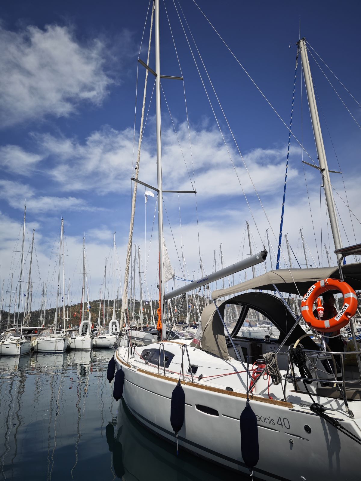 Sailing yacht Beneteau Oceanis 40 Violet for charter in Fethiye in Turkey