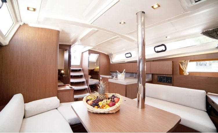 Saloon table in sailing yacht Beneteau Oceanis 41.1 Zoi for charter in Fethiye in Turkey