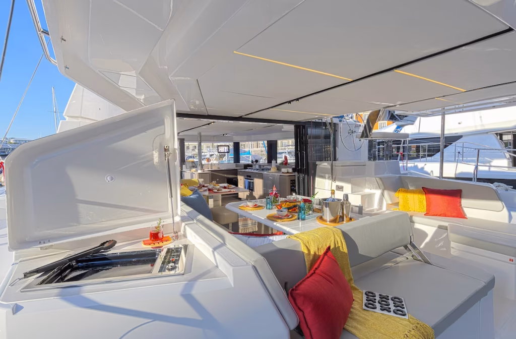 Cockpit of catamaran Moorings 4600 for charter in Saint Martin in Caribbean