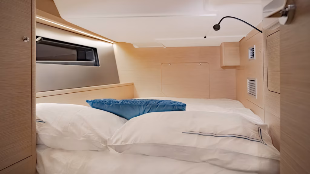 Aft cabin in sailing yacht Moorings 44.3 for charter in Saint Martin in Caribbean