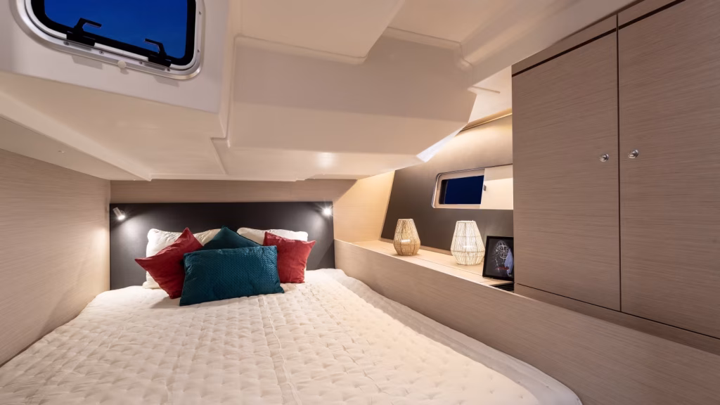 Aft cabin in sailing yacht Moorings 52.4 for charter in Saint Martin in Caribbean