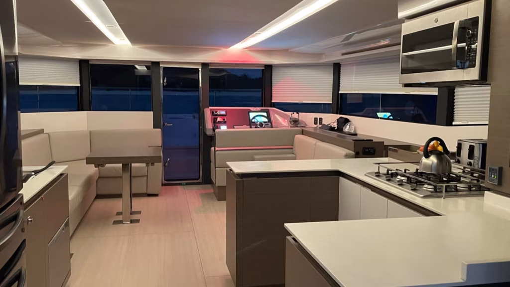 Saloon in power catamaran Moorings 534 PC for charter in Great Abaco in Bahamas in Caribbean