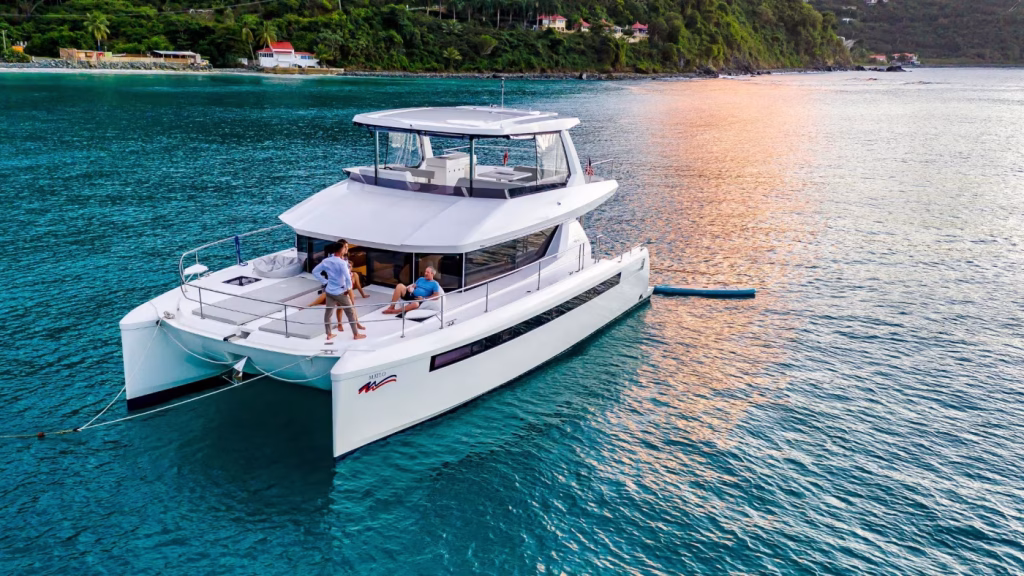 Power catamaran Moorings 464 for charter in St. Lucia in Caribbean