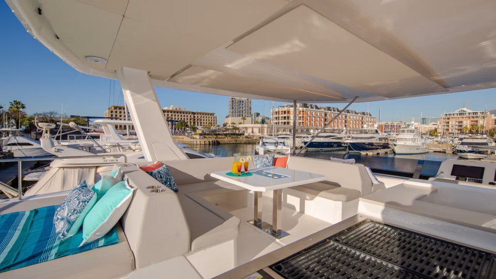 Fly bridge in saloon in power catamaran Moorings 534 PC for charter in Great Abaco in Bahamas in Caribbean