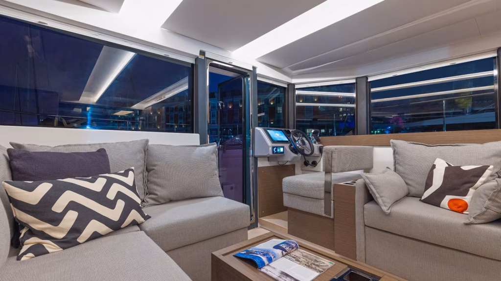 Saloon in power catamaran Moorings 403 PC for charter in Tortola in British Virgin Islands in Caribbean
